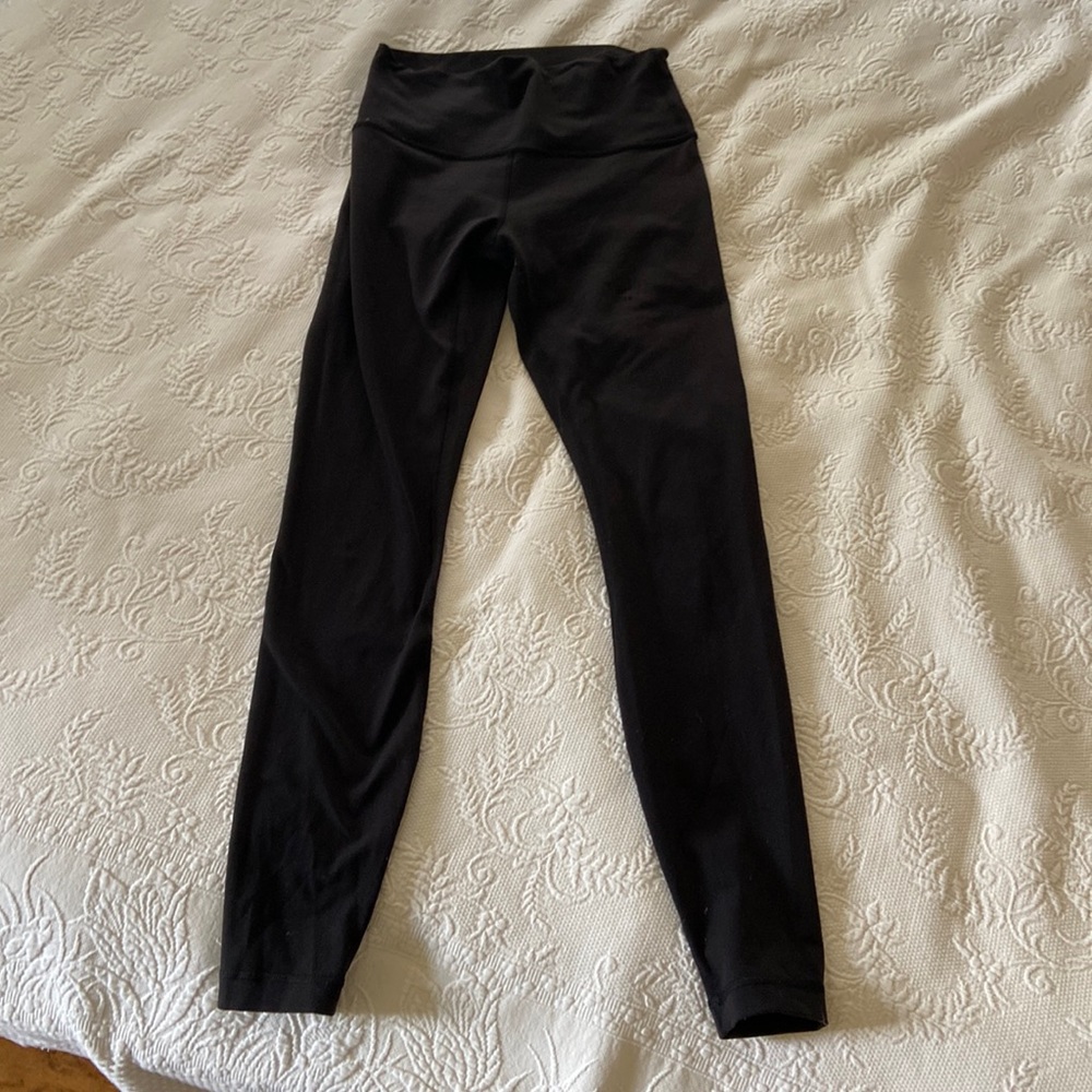 Lulu lemon Wunder Train leggings size 6